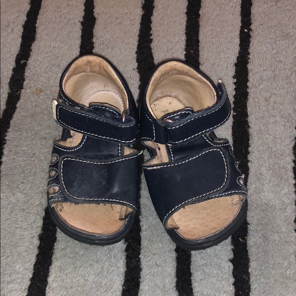 size 4.5 baby shoes